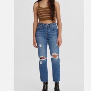 Levi's Women's Wedgie Straight Fit Jeans Ripped Raw Hem Button Fly NEW 24